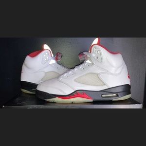 JORDAN 5 “FIRE RED” SIZE 8.5